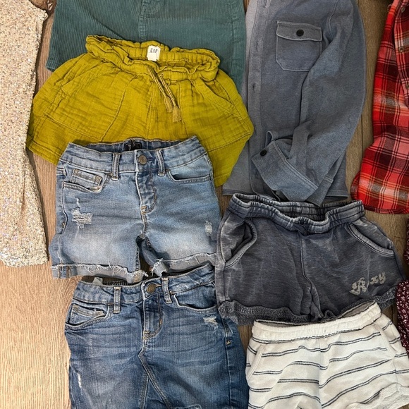 Mixed Girls S 6-7 15pc Clothing Bundle GAP Kids, Roxy, Art Class, Old Navy - Picture 4 of 7